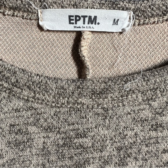 EPTM TAN/GRAY LONG SLEEVE CREWNECK SWEATER SIZE MEDIUM - Picture 6 of 6